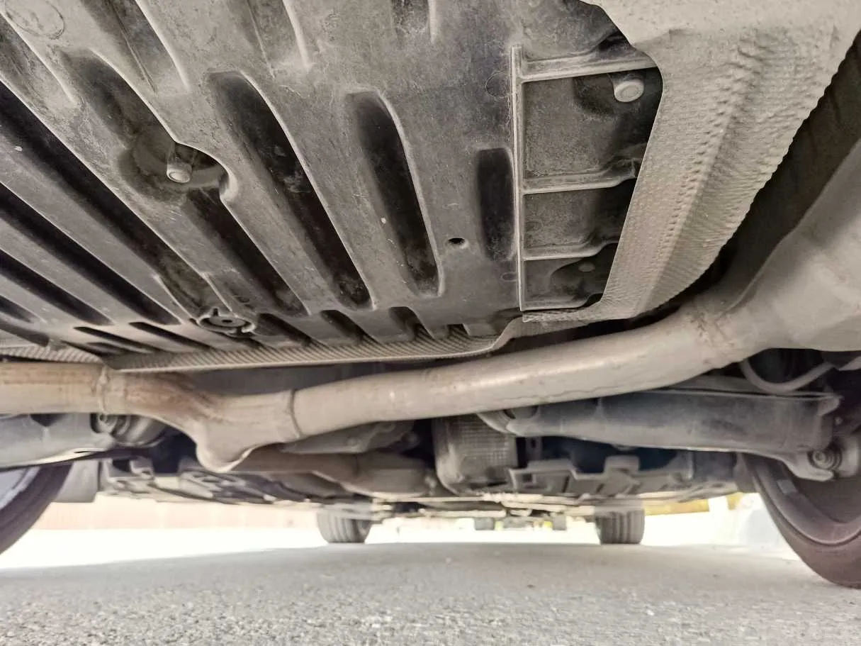 Car image 35