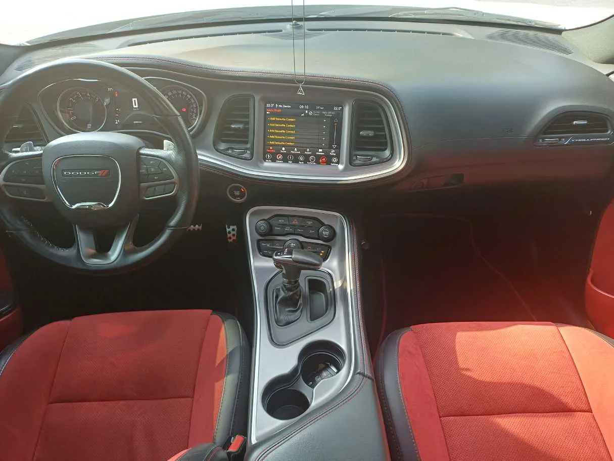 Car image 15