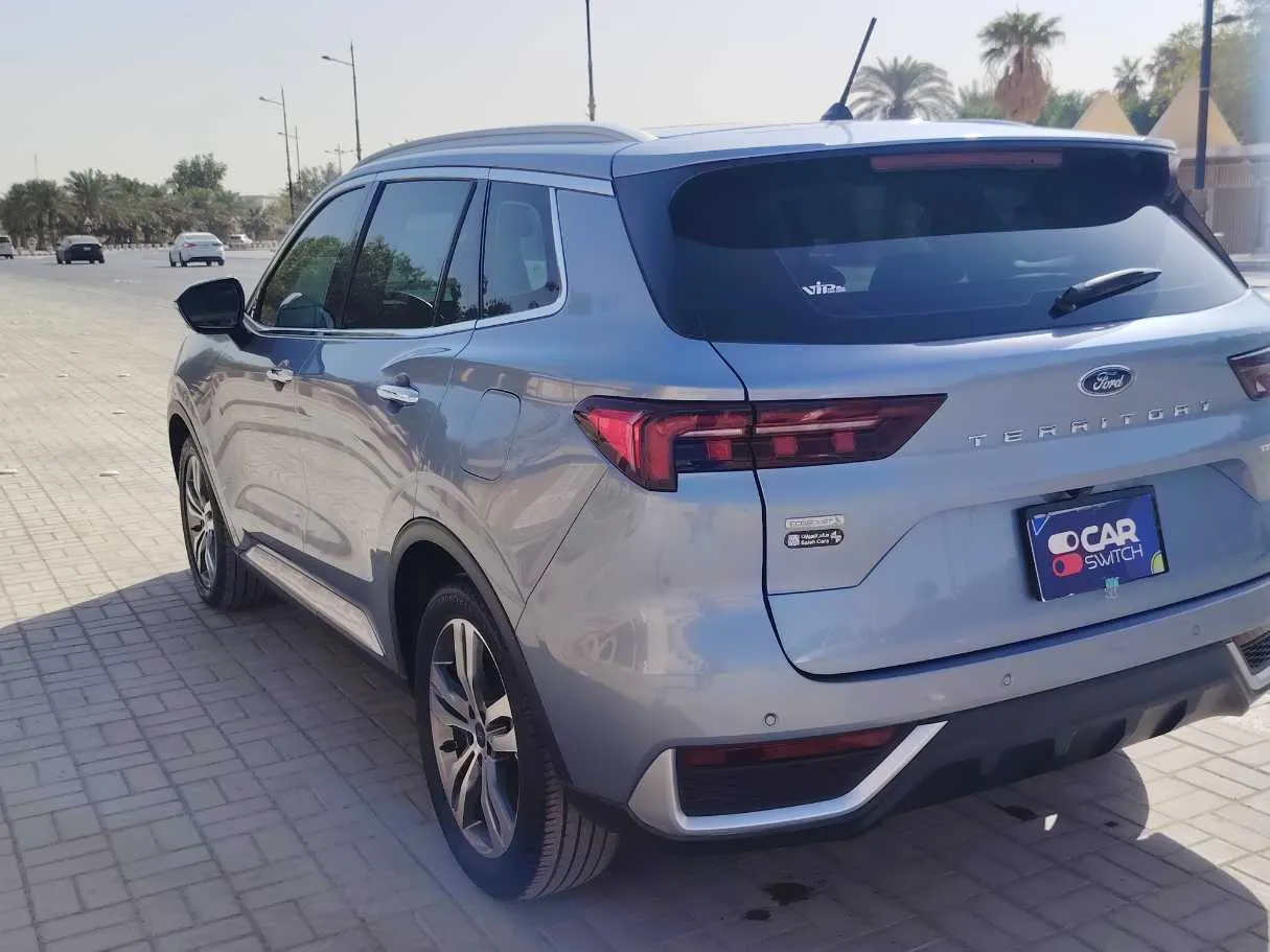Car image 7