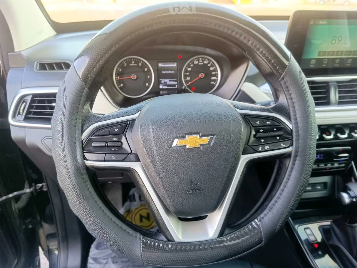 Car image 27