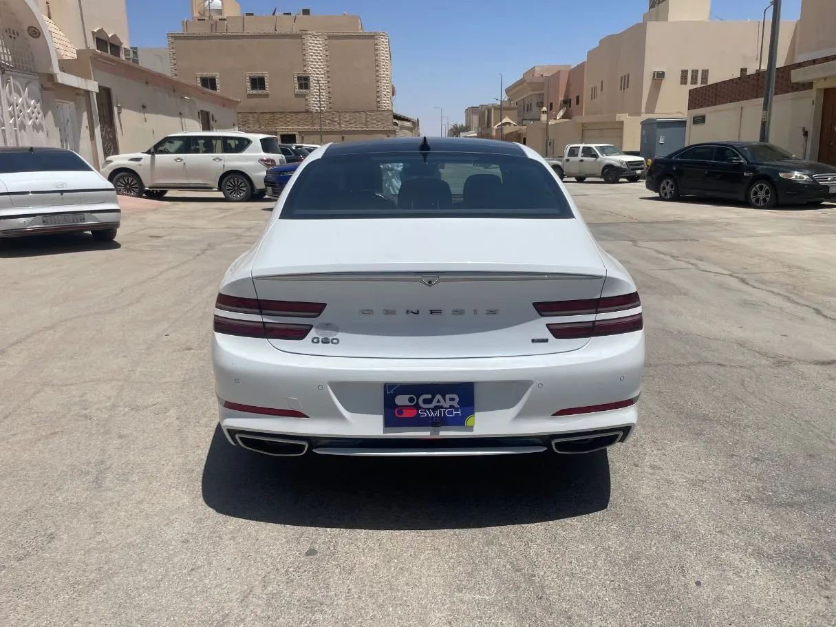 Car image 6