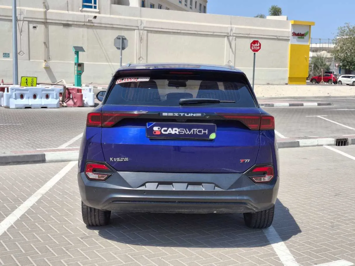 Car image 6