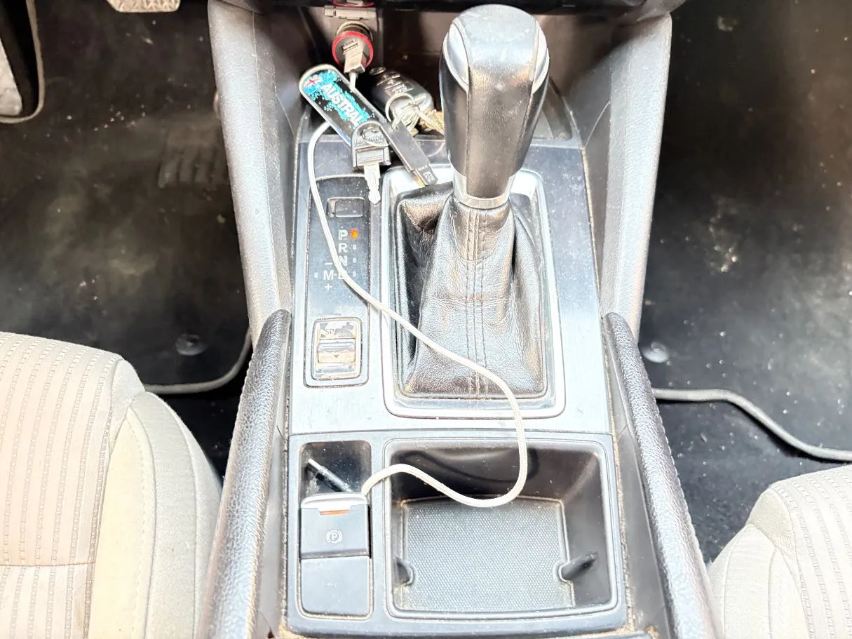 Car image 19