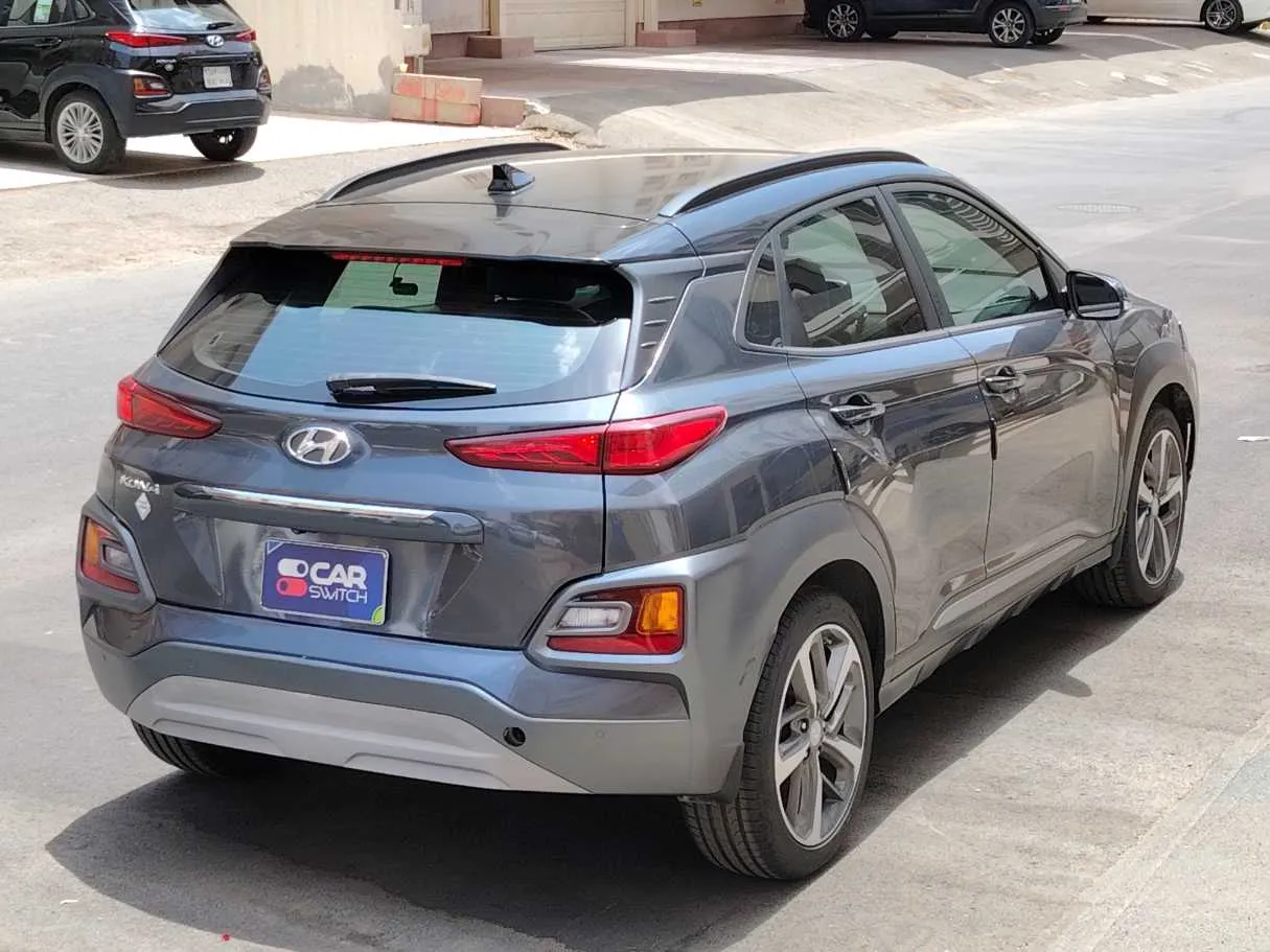 Car image 5