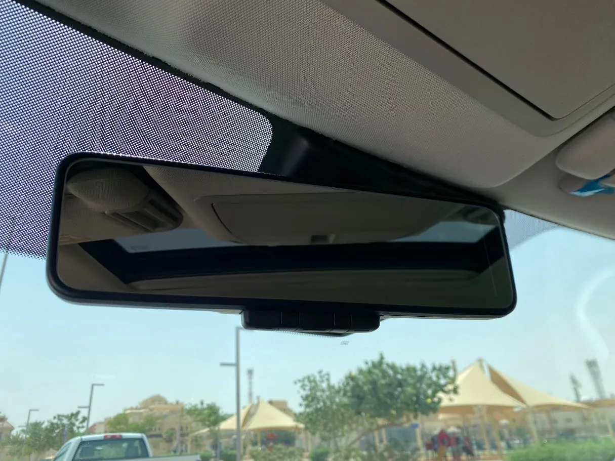Car image 30