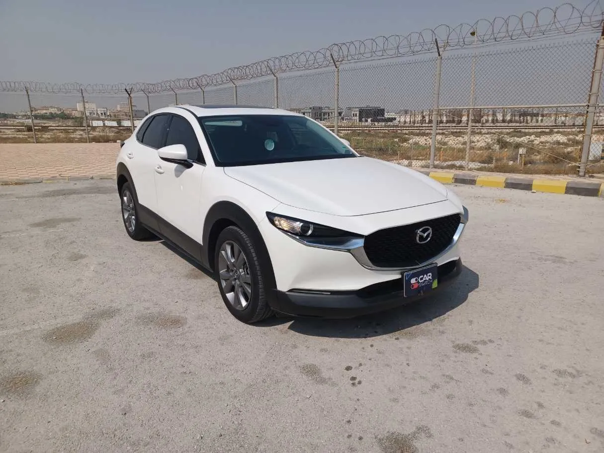 Car image 3