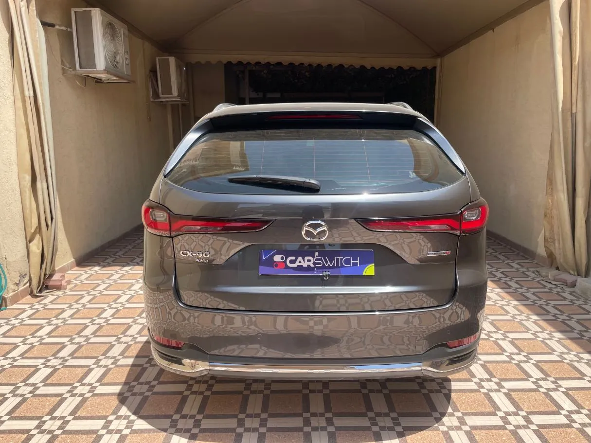 Car image 6
