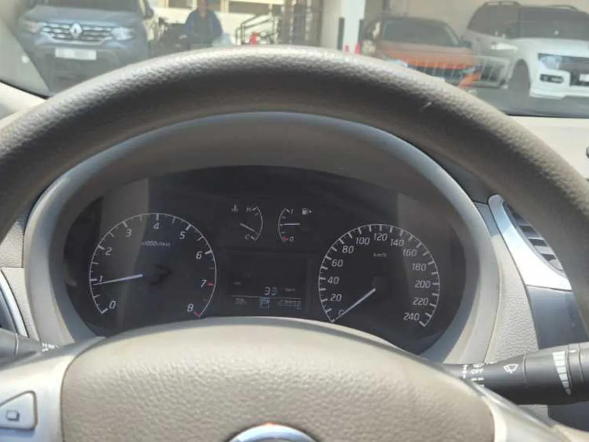 Car image 25