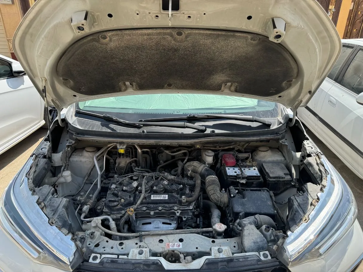 Car image 20