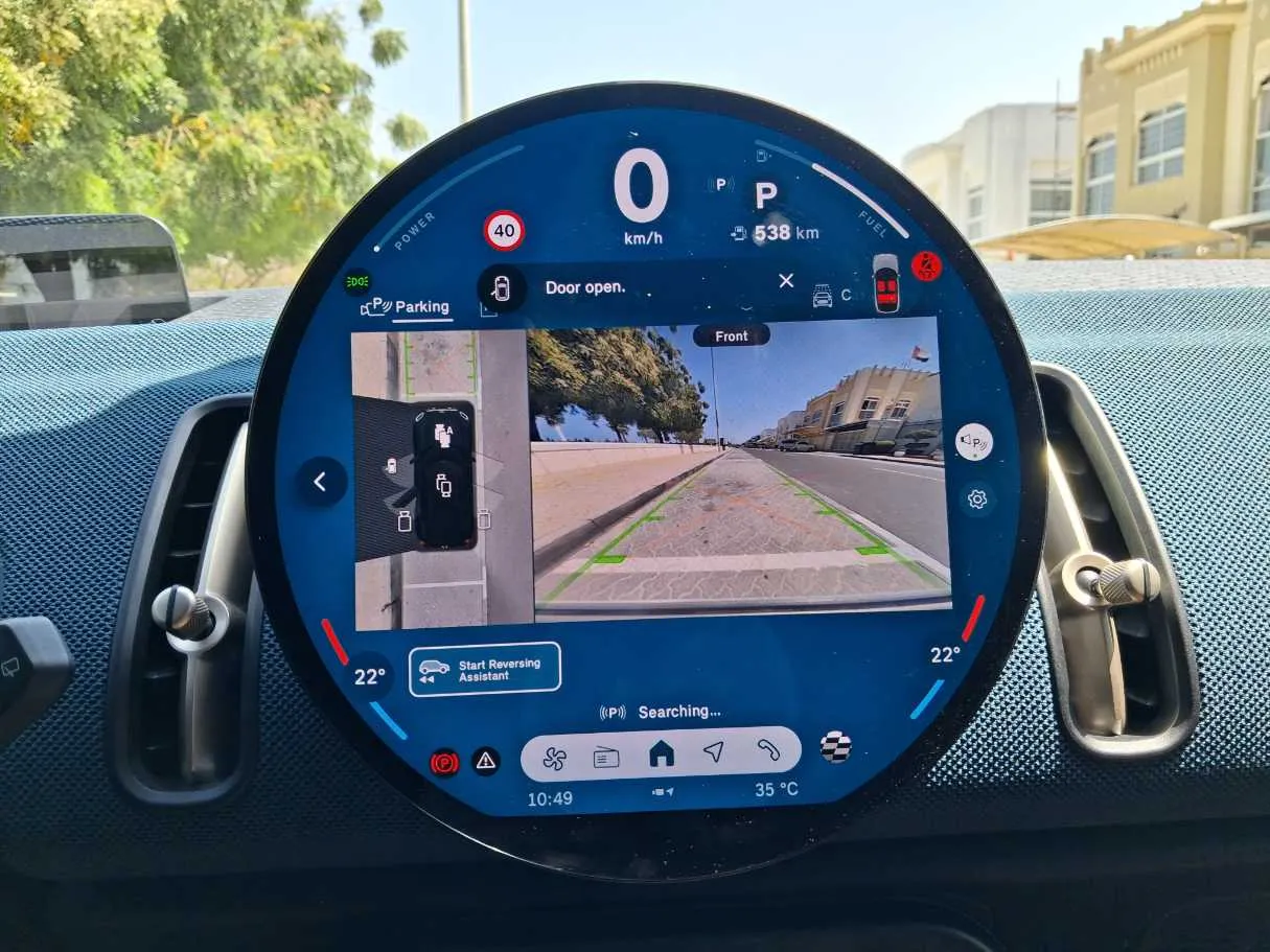 Car image 19