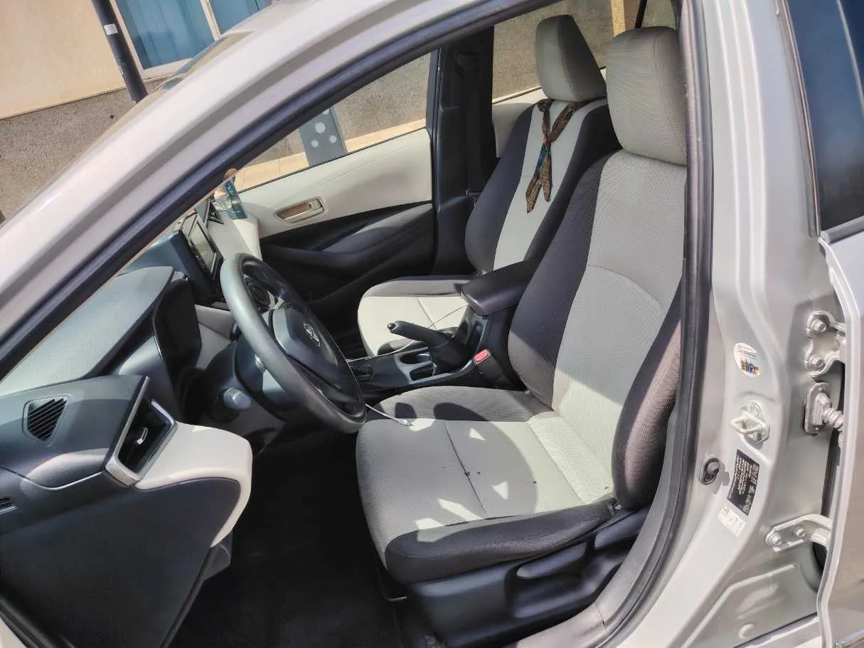 Car image 13
