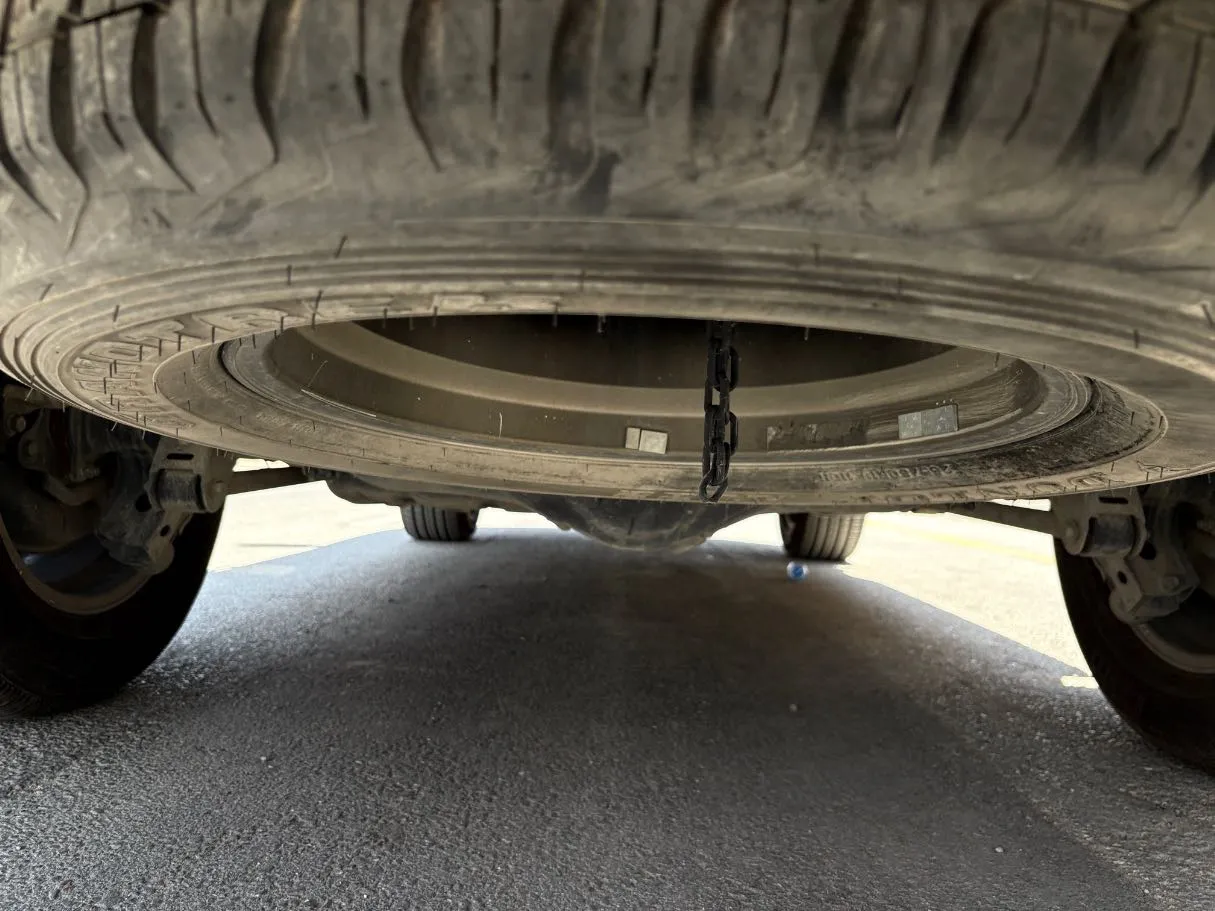 Car image 32