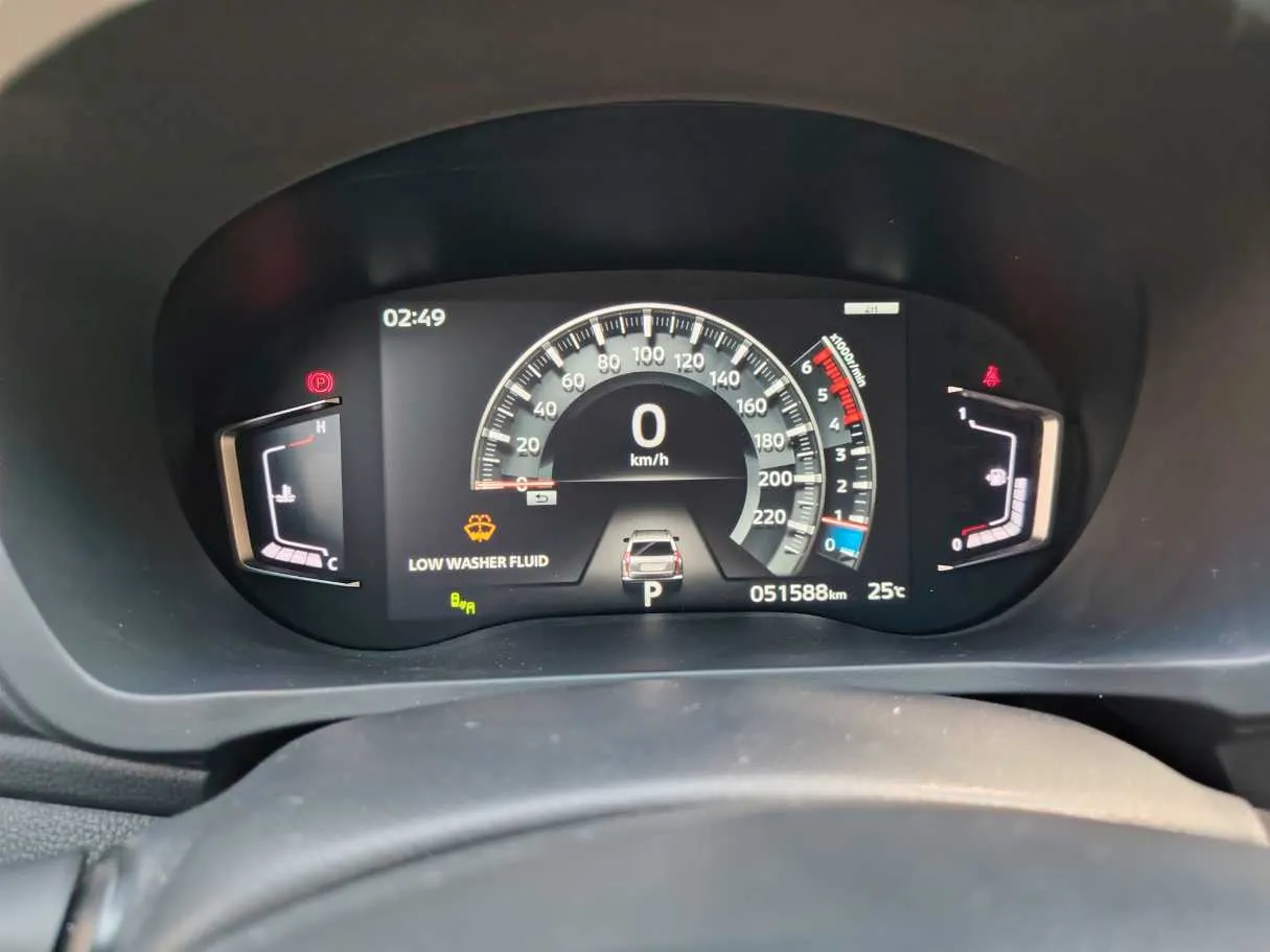 Car image 18