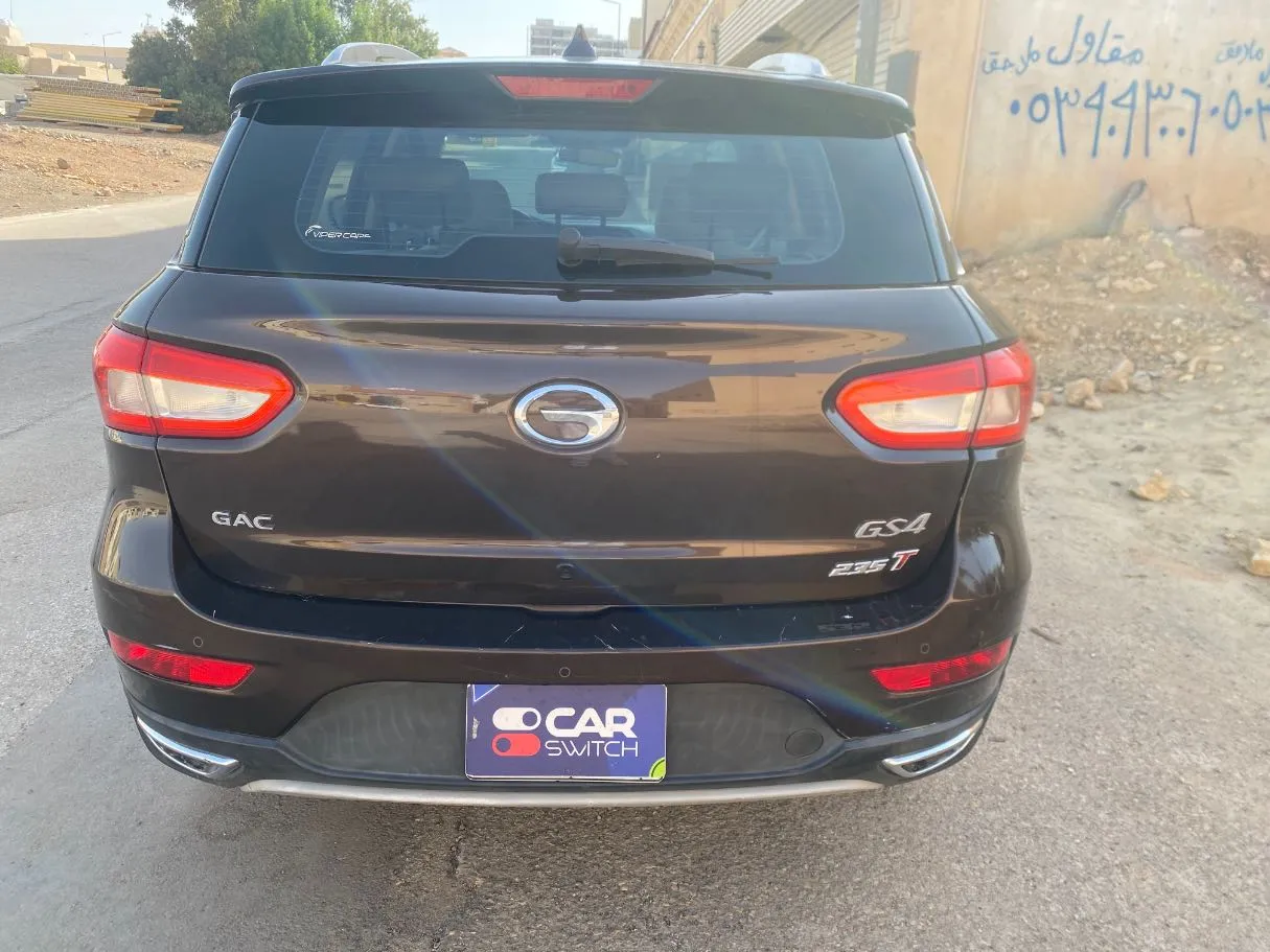 Car image 6