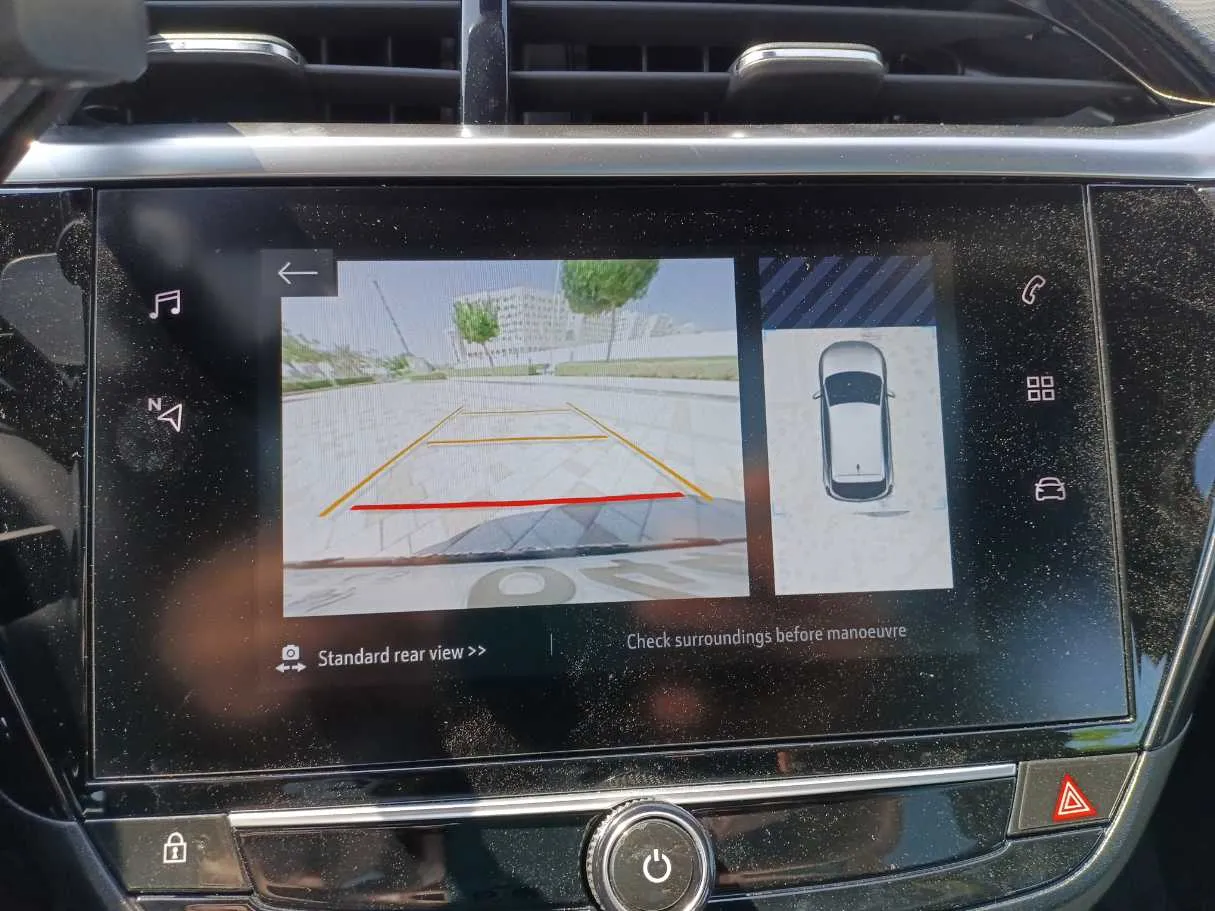 Car image 23