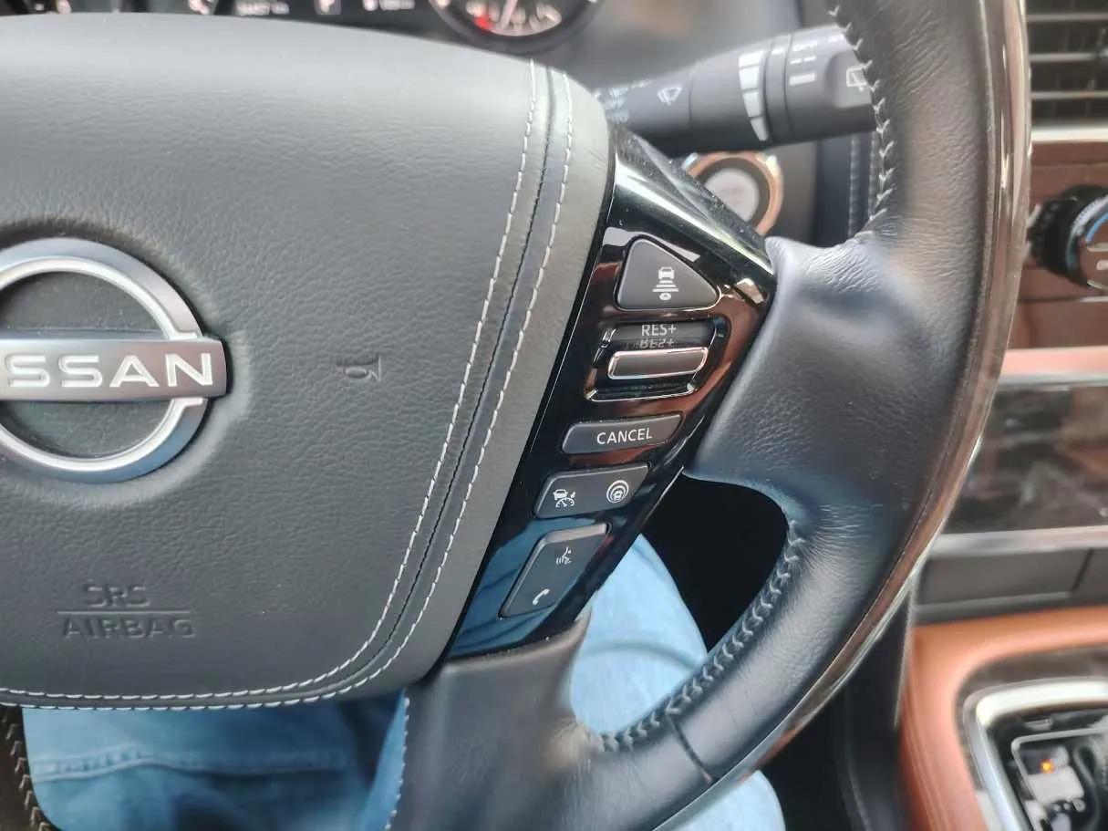 Car image 27