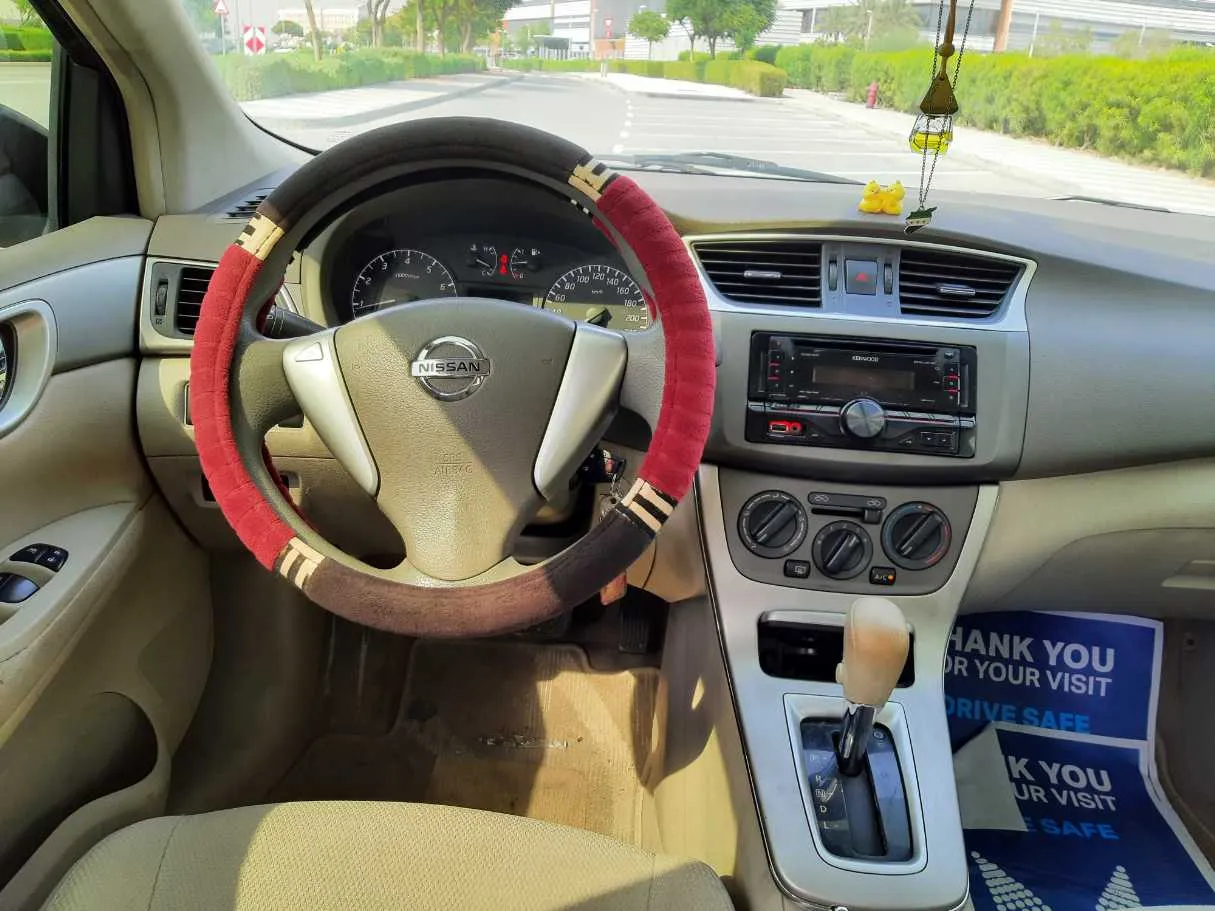 Car image 16
