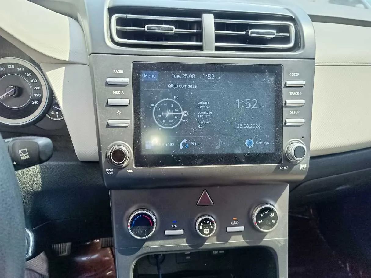 Car image 22