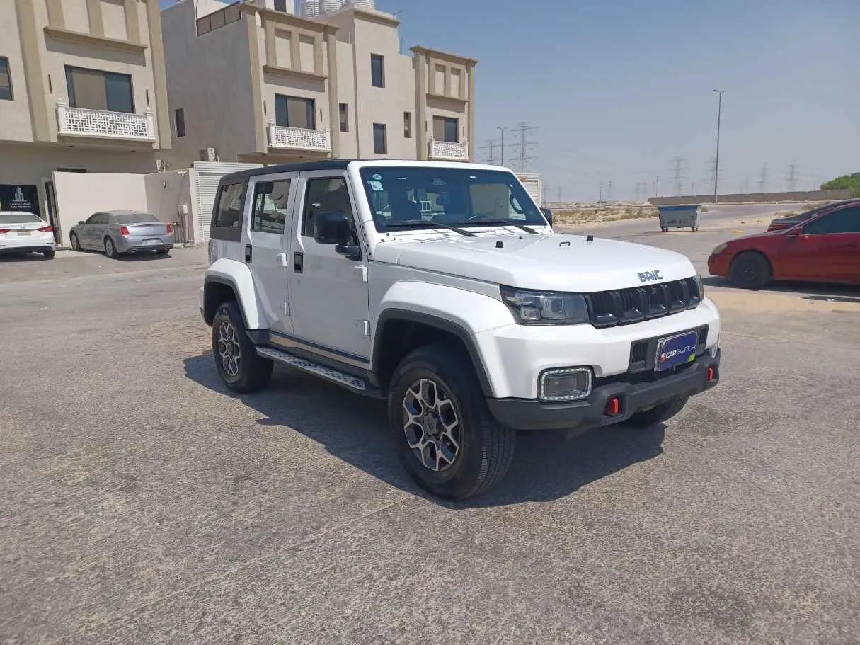 Car image 3