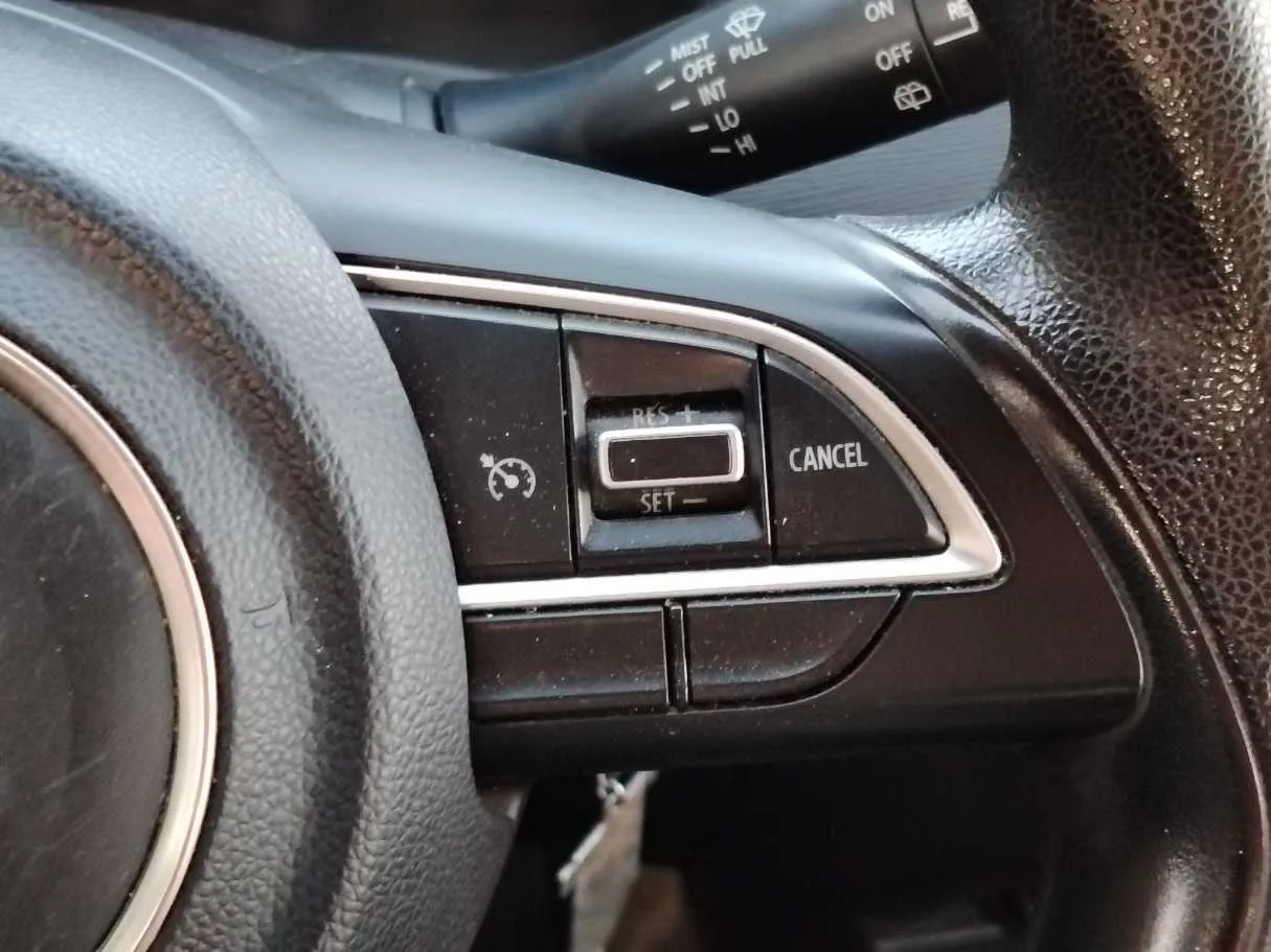 Car image 29