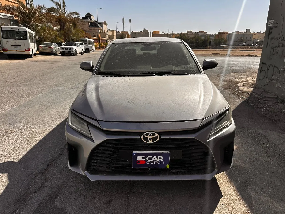 Car image 2