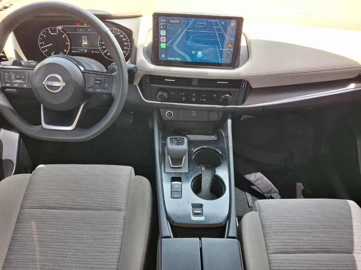Car image 15