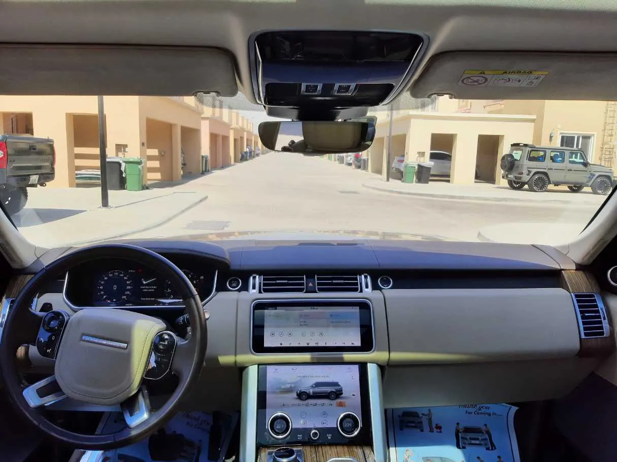 Car image 15