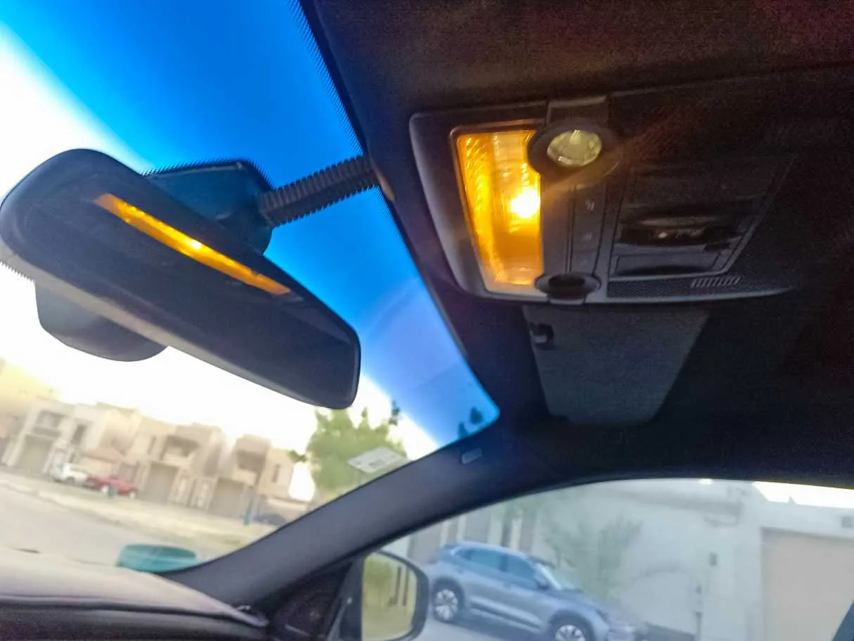 Car image 22