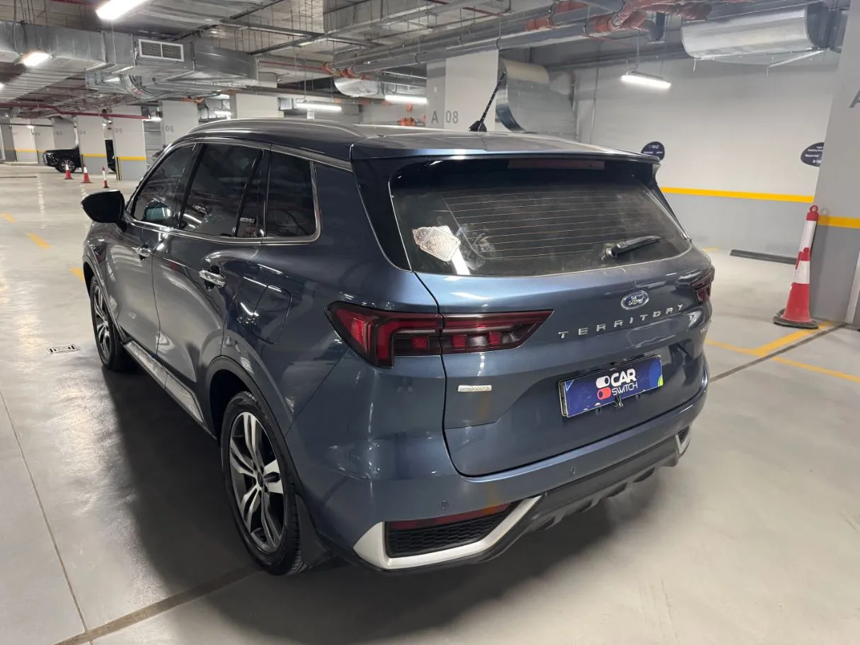 Car image 7