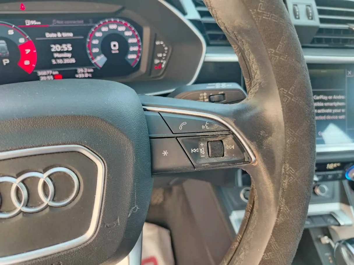 Car image 39