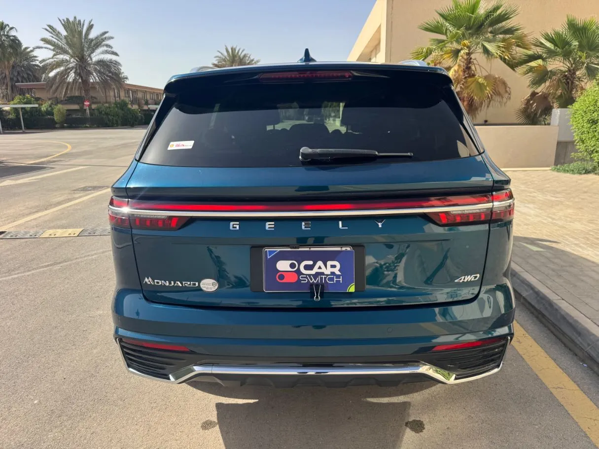 Car image 6