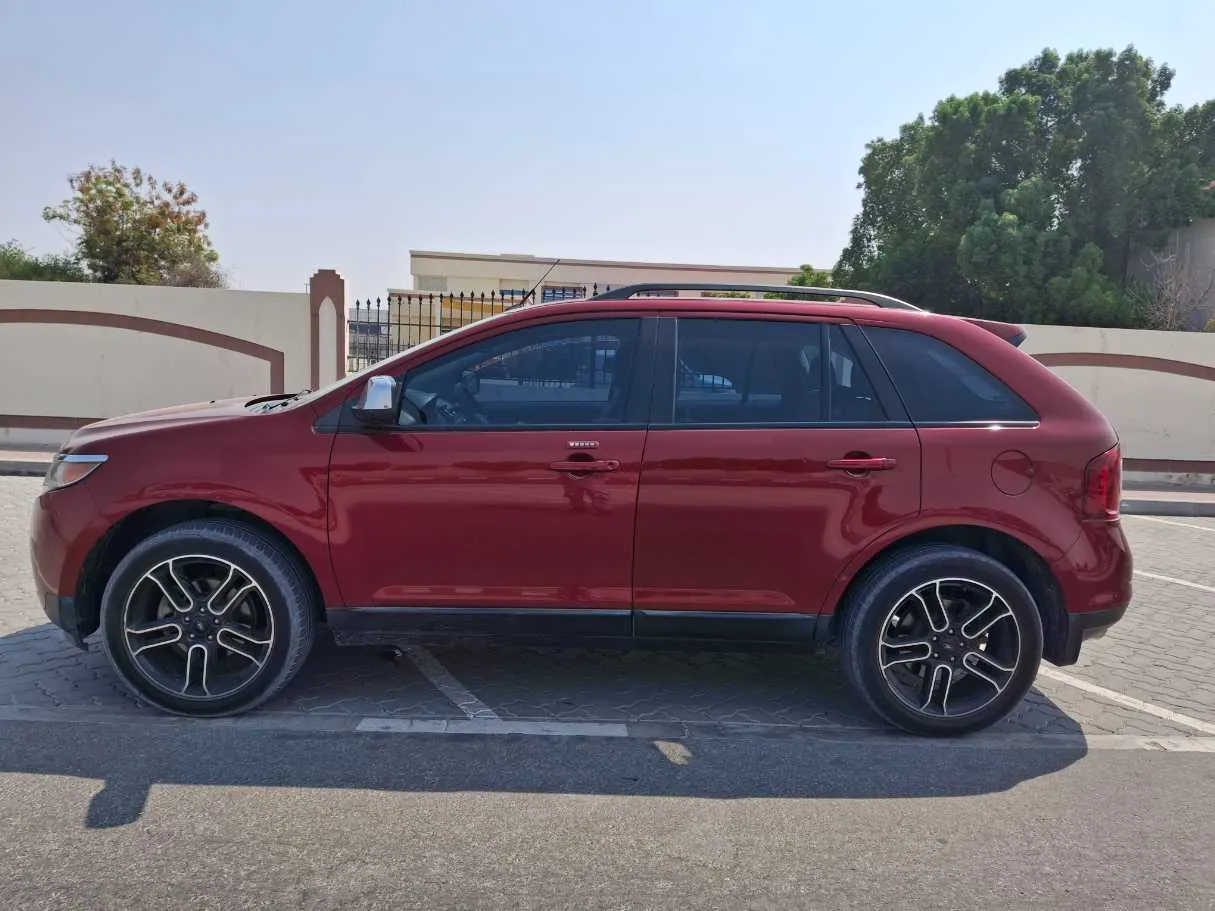 Car image 8