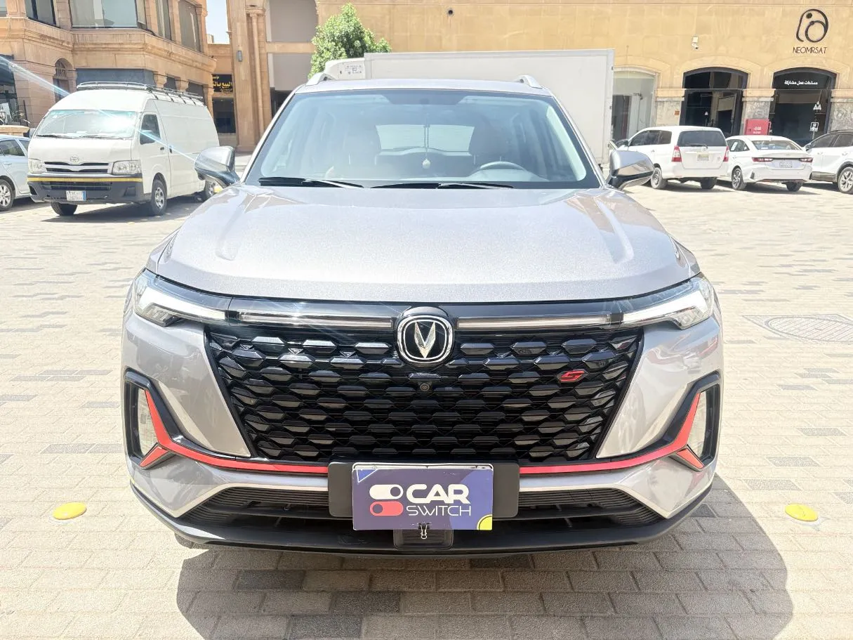 Car image 2