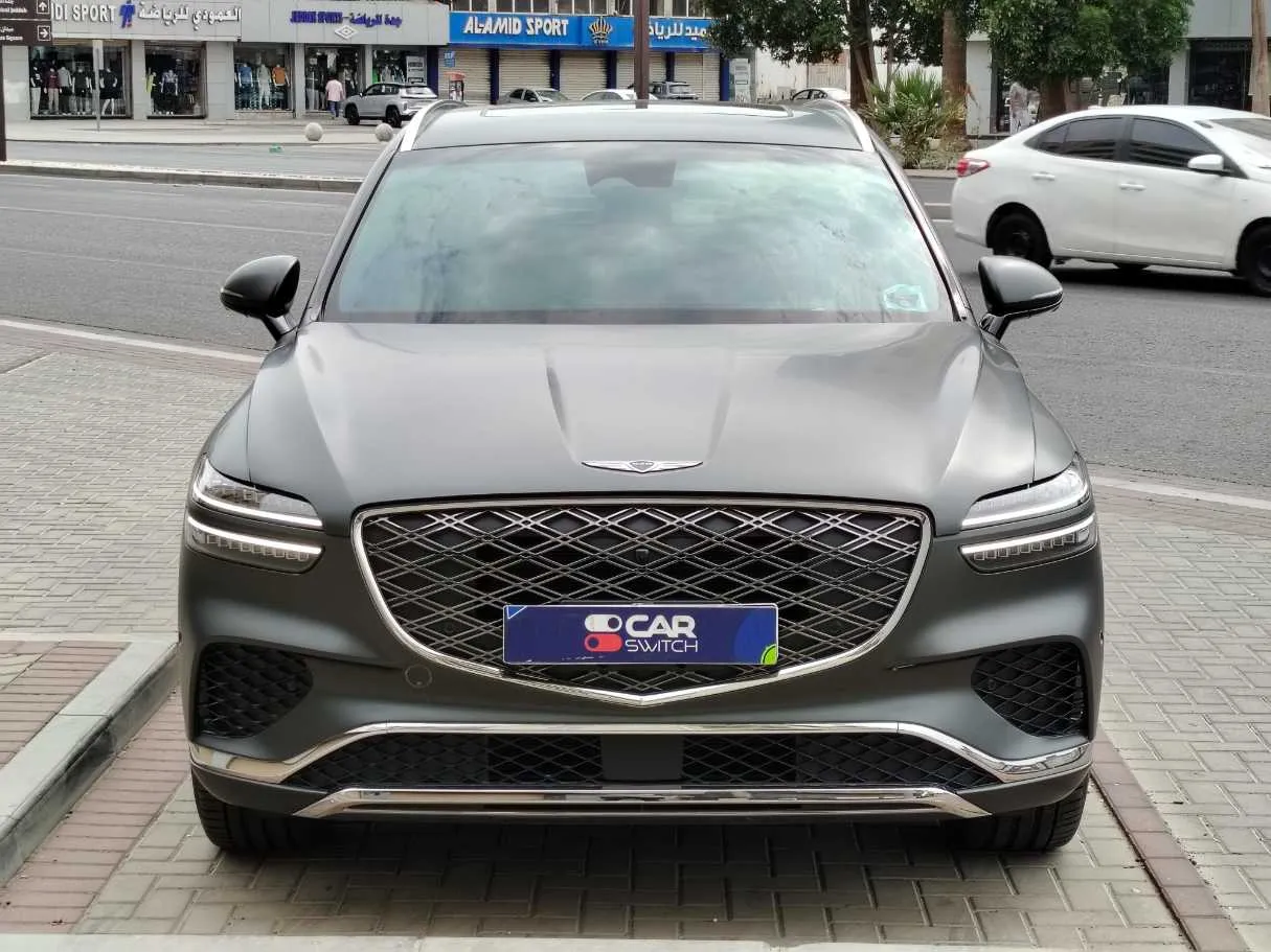 Car image 2
