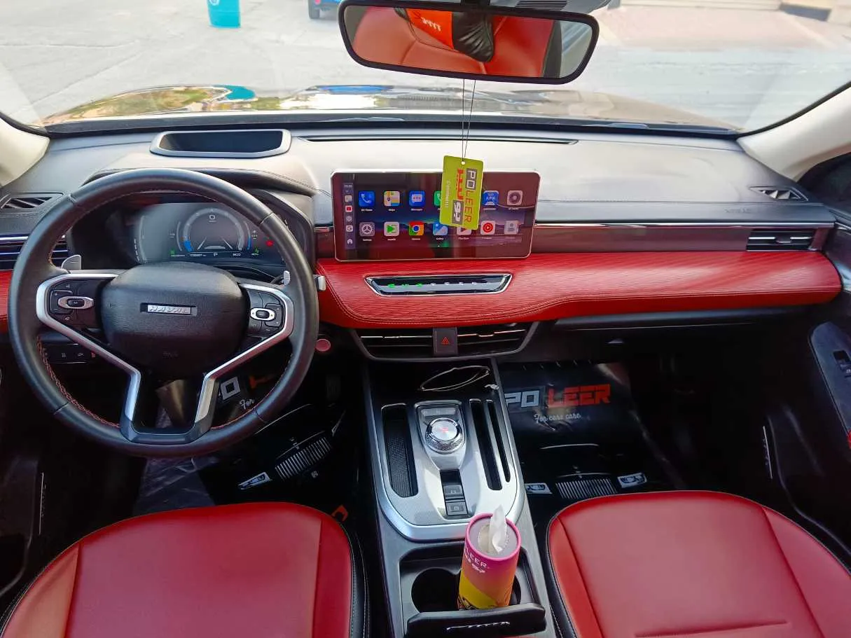 Car image 21