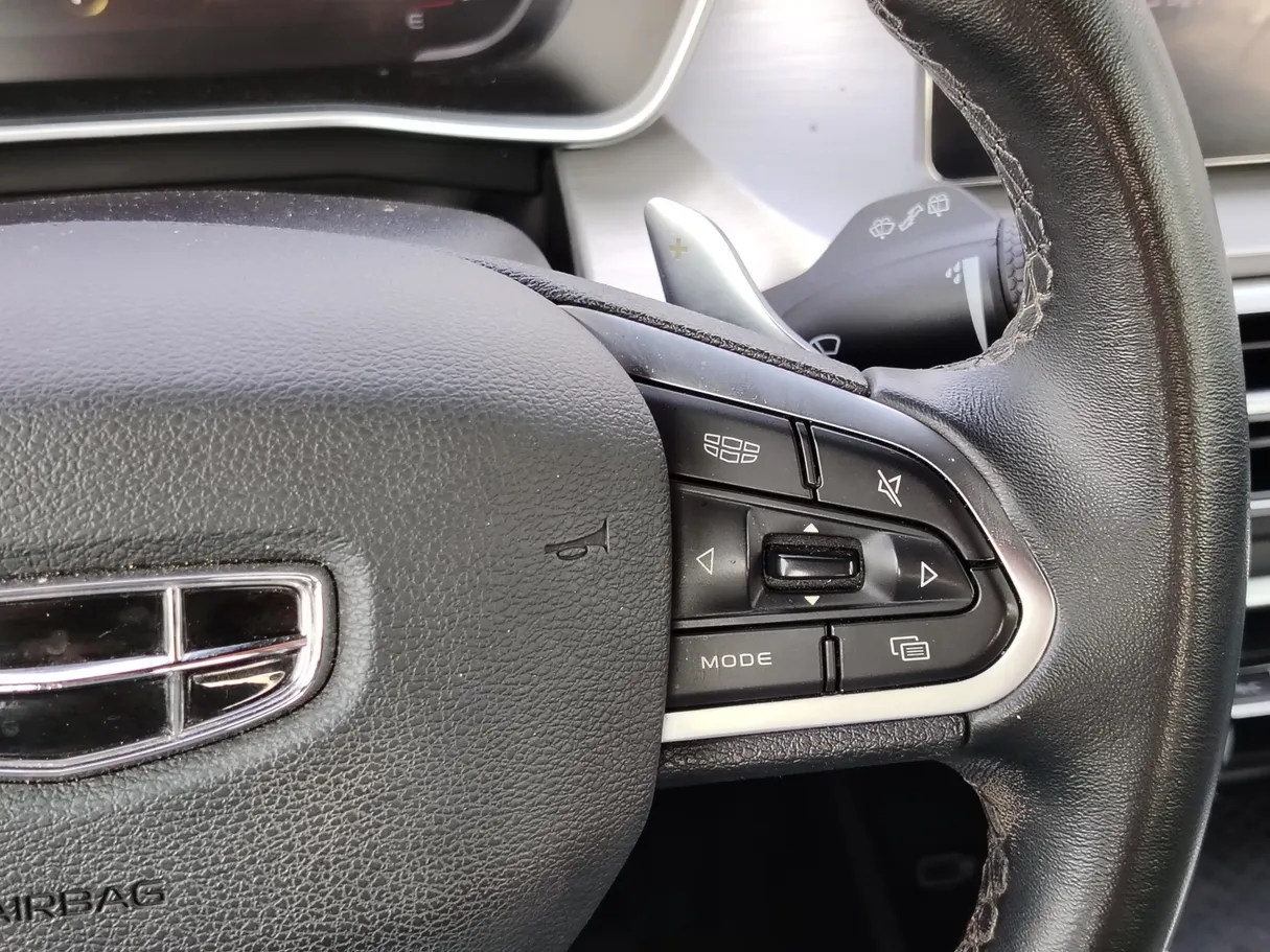 Car image 29