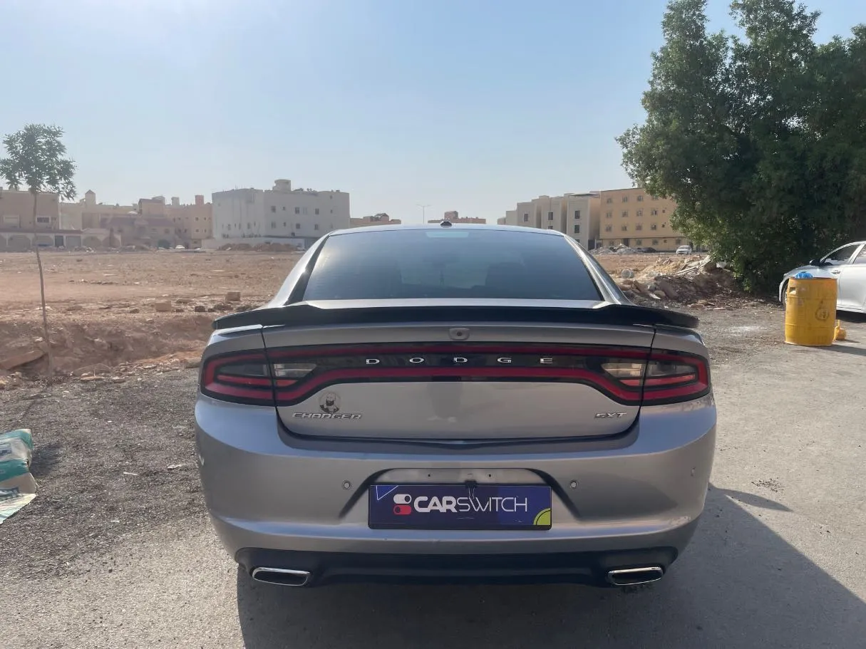Car image 6