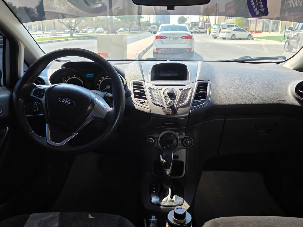 Car image 7