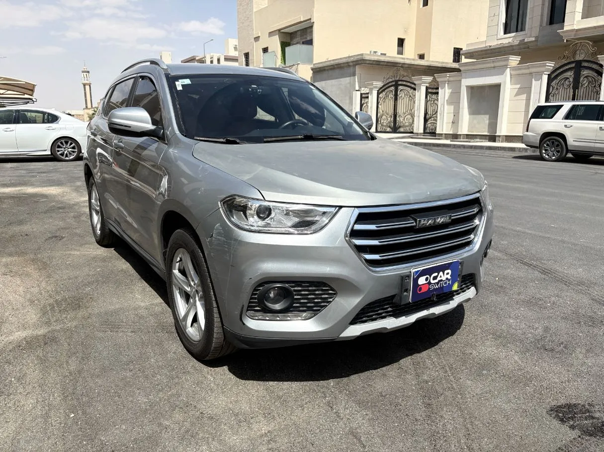 Car image 3