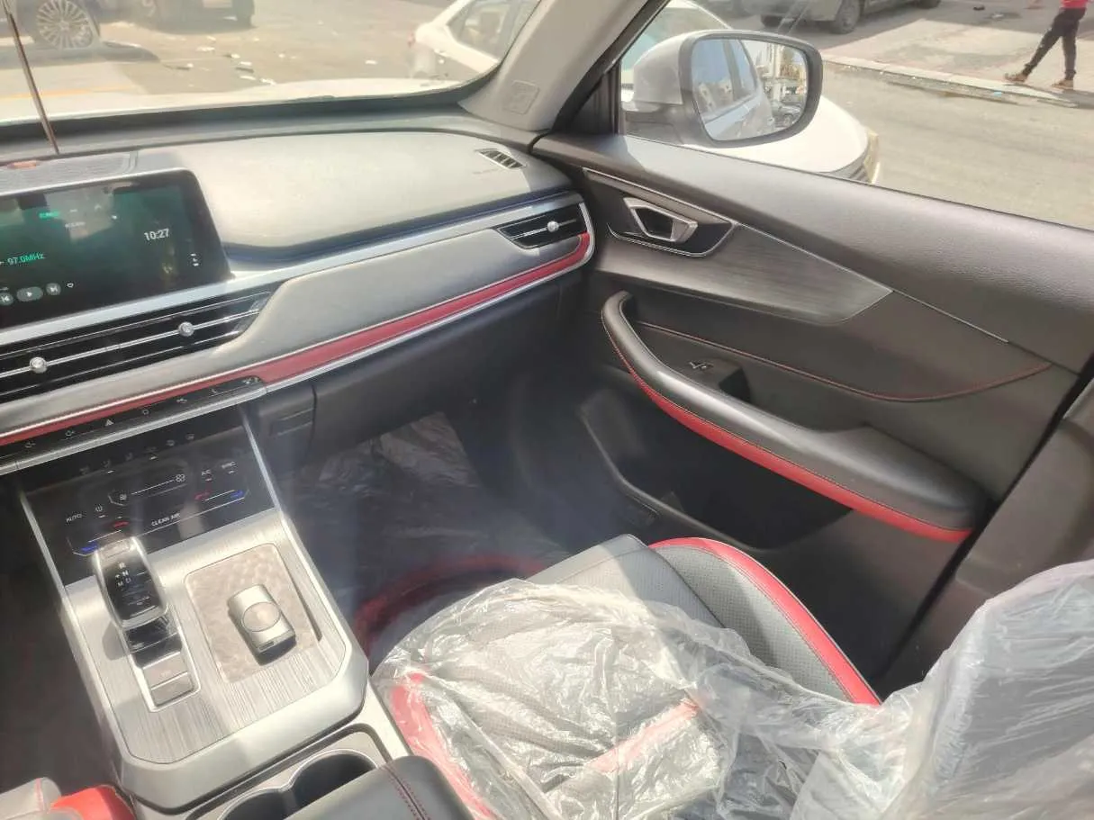 Car image 35