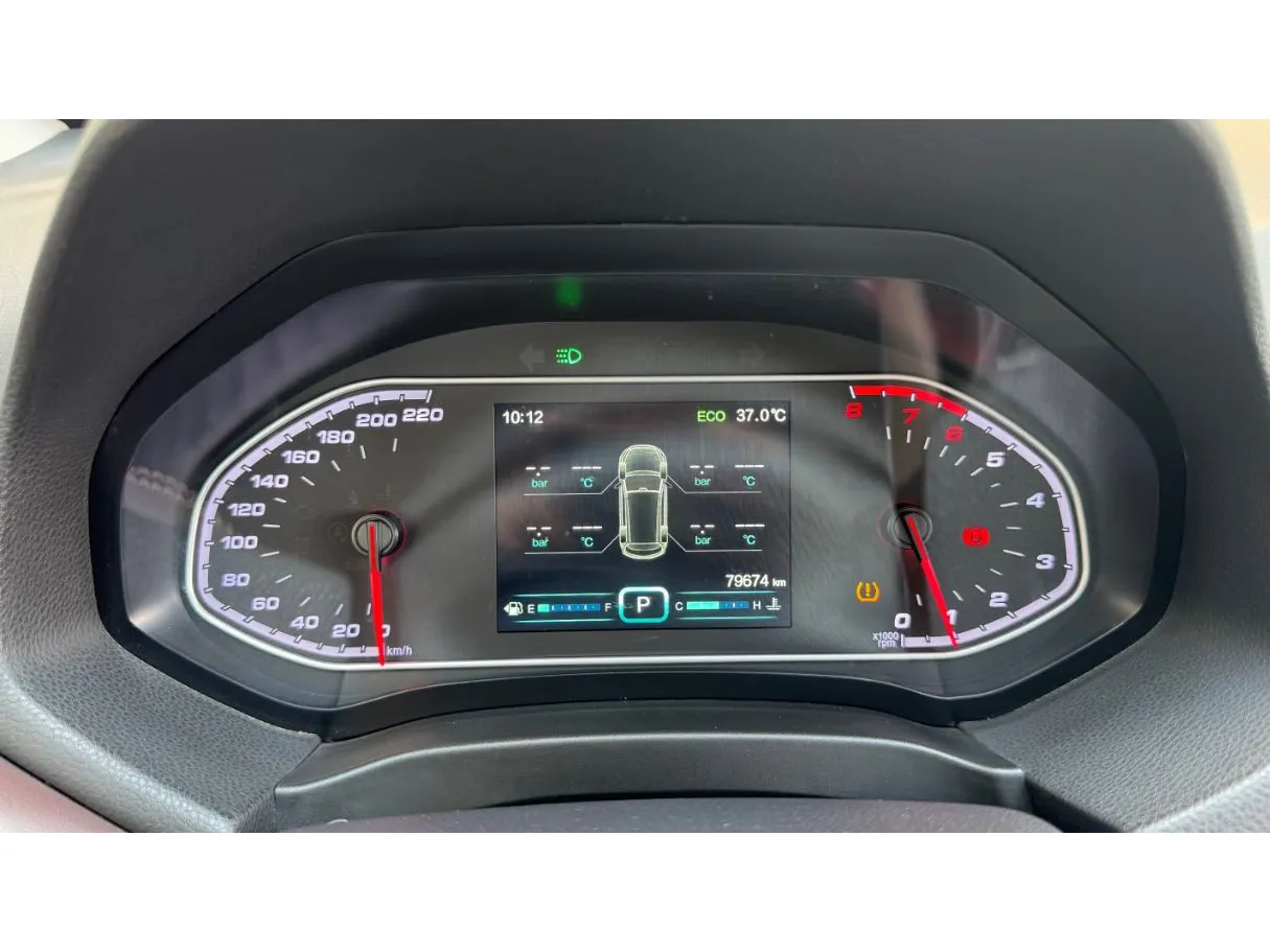 Car image 19