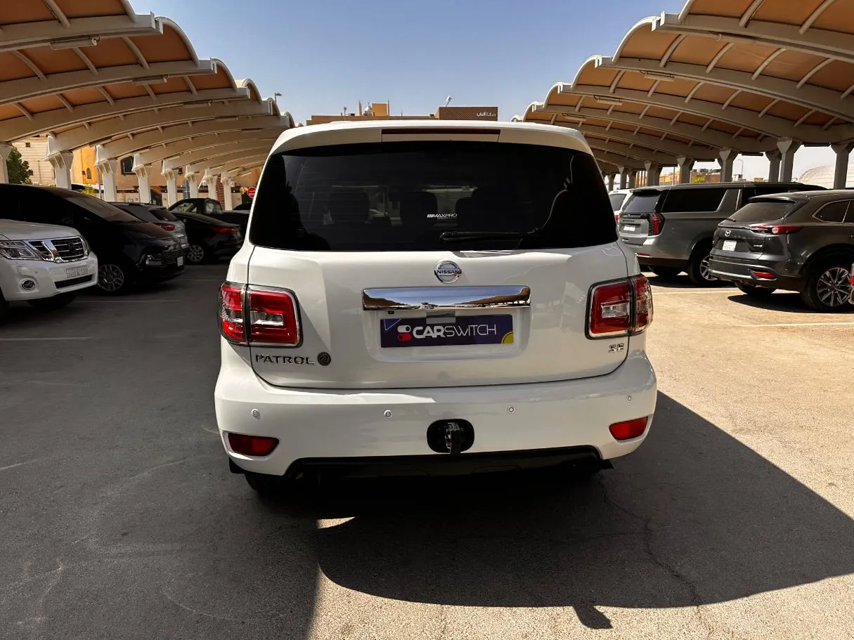 Car image 6