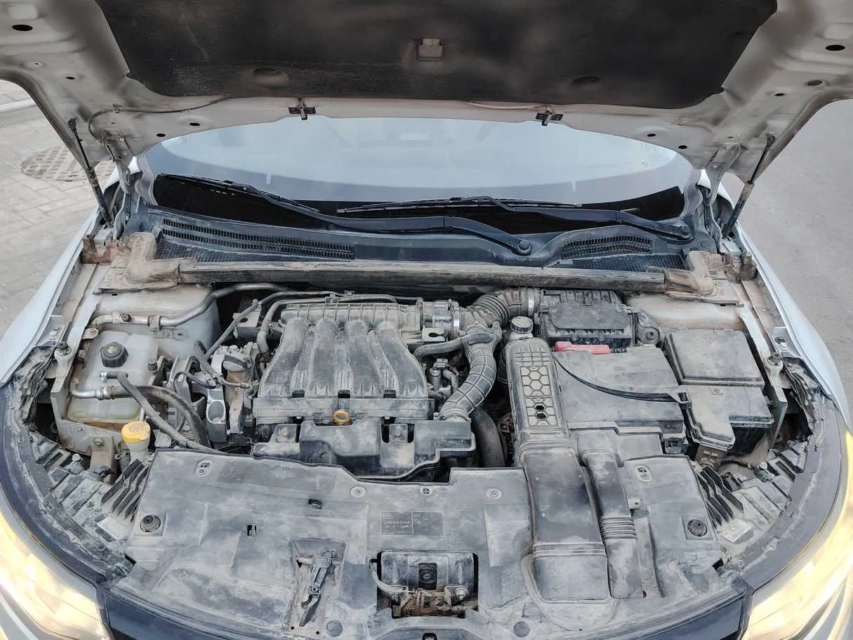 Car image 30