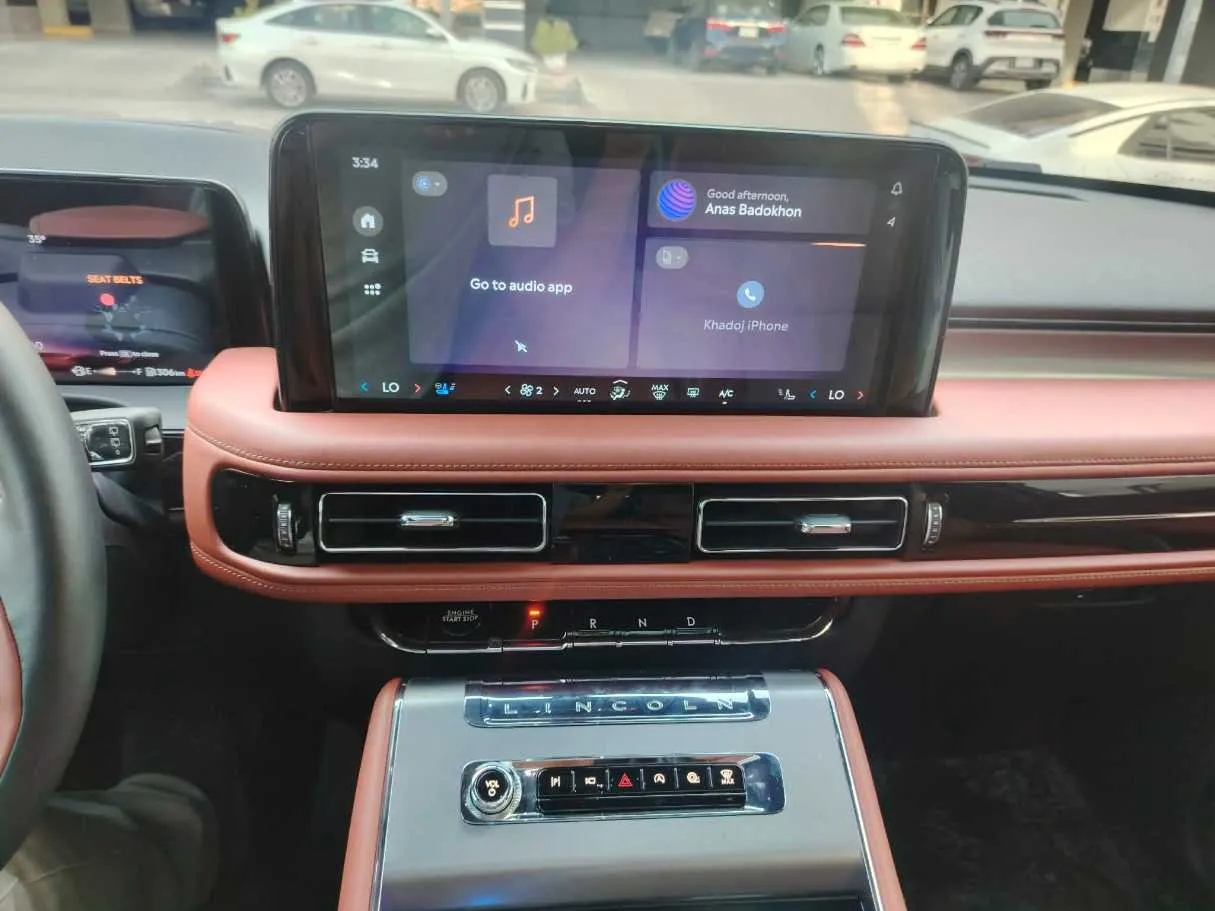 Car image 25
