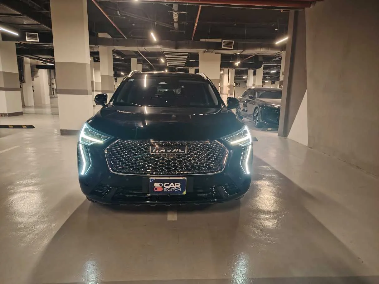 Car image 2