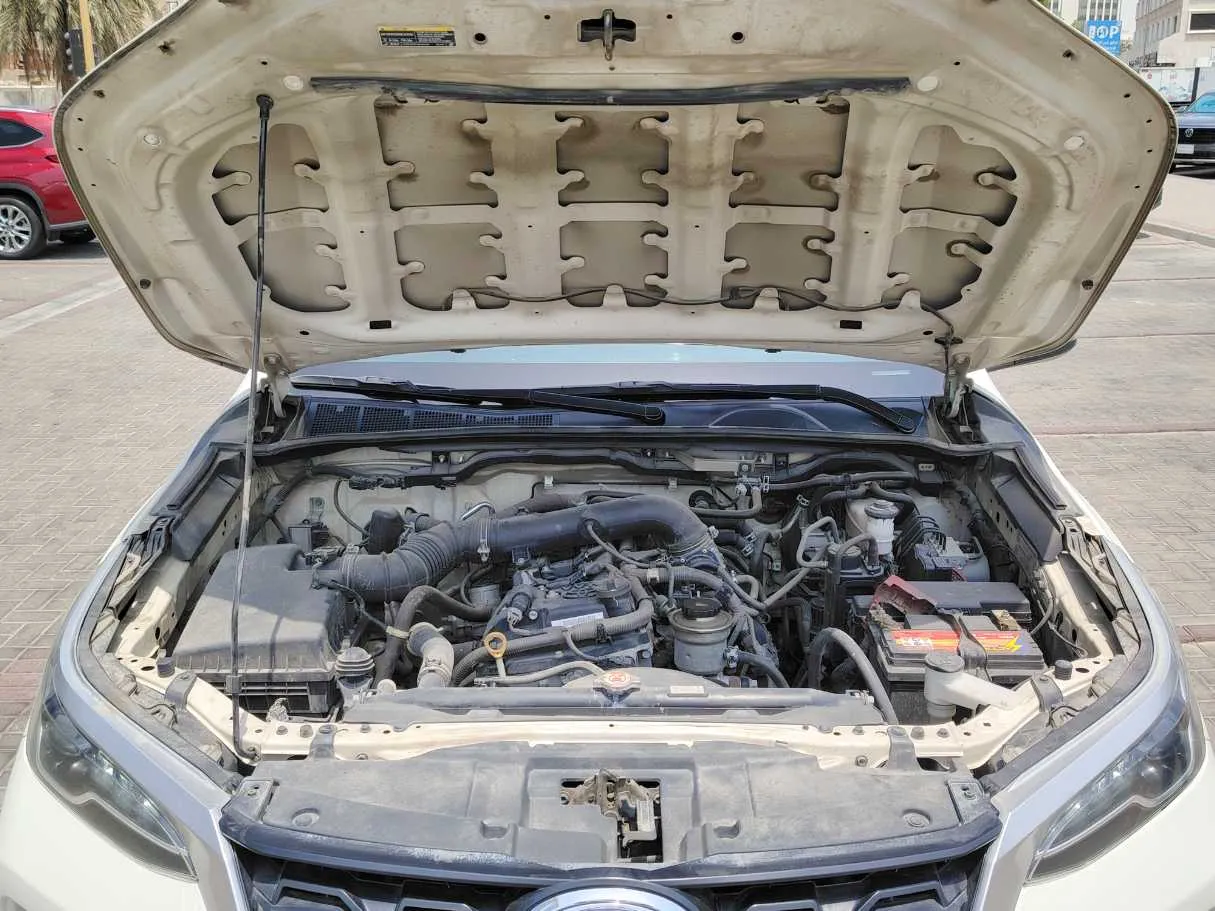 Car image 29