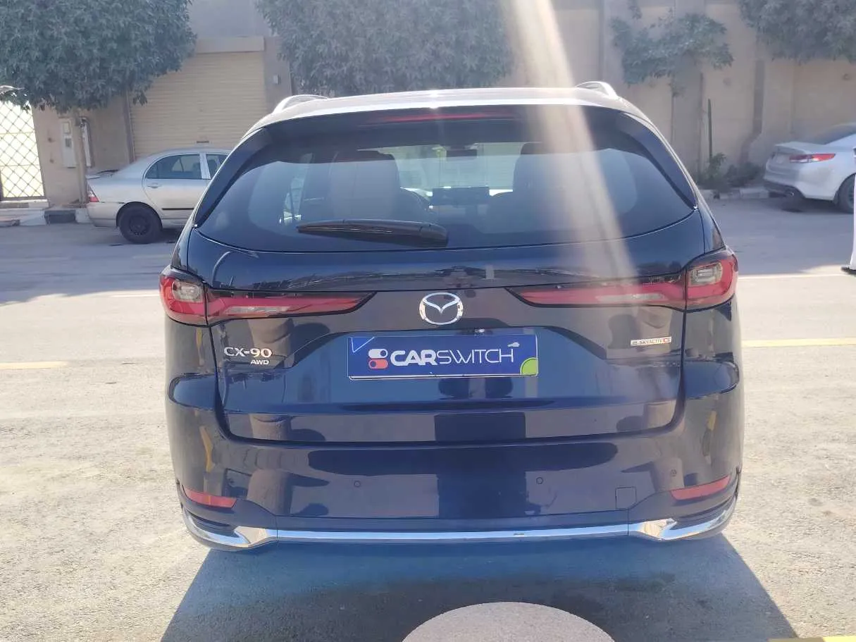 Car image 6