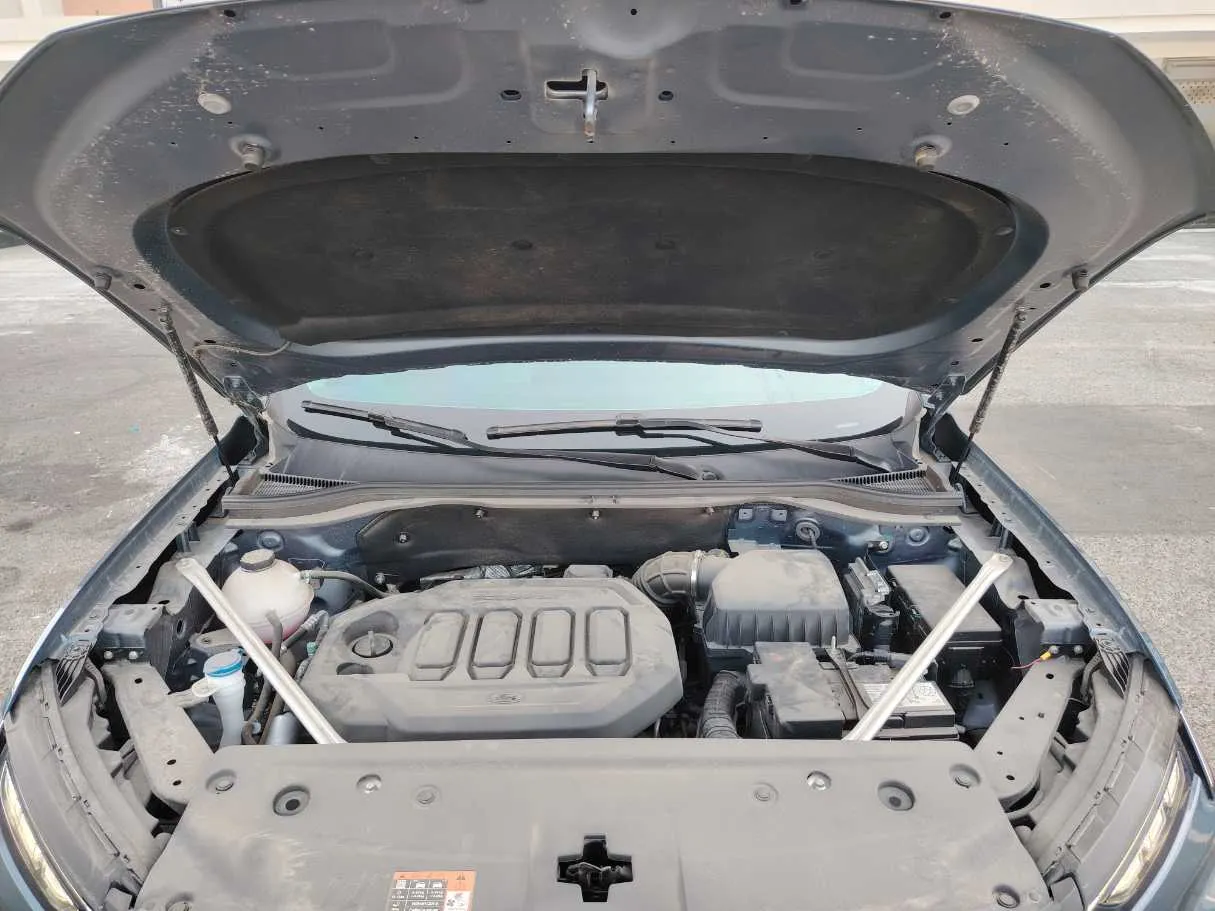 Car image 35