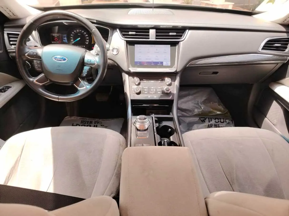 Car image 22