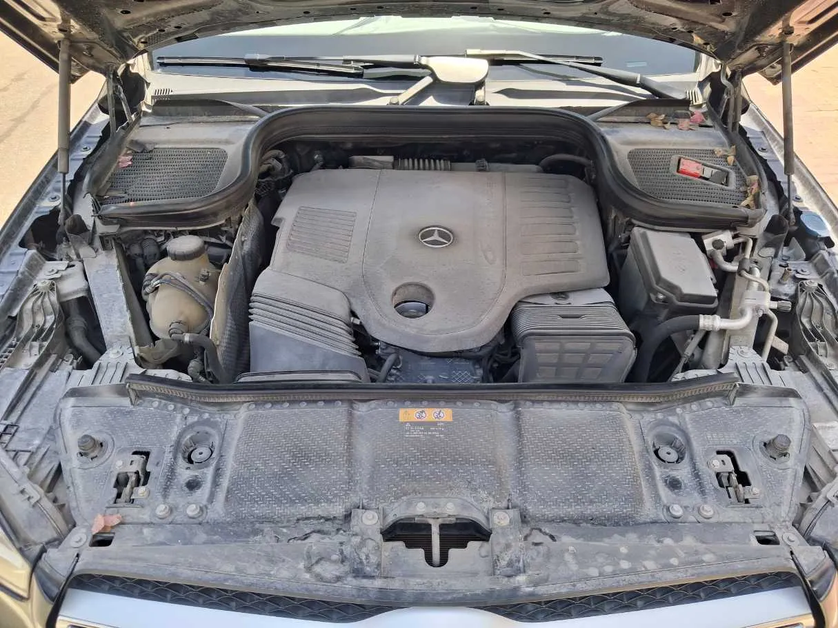 Car image 22